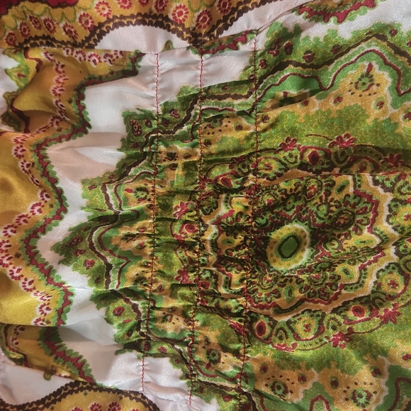 🎀Silky Kouture Blouse - Picture 5 of 7